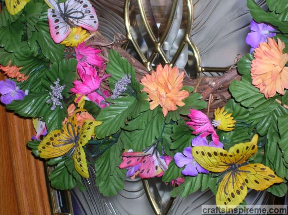 Detail Butterfly Wreath