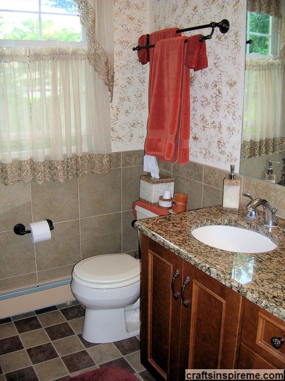 Sponge Painted Bathroom