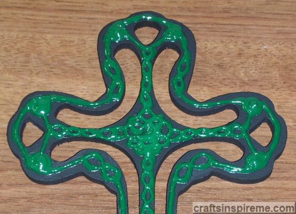 Celtic Cross Green & Black