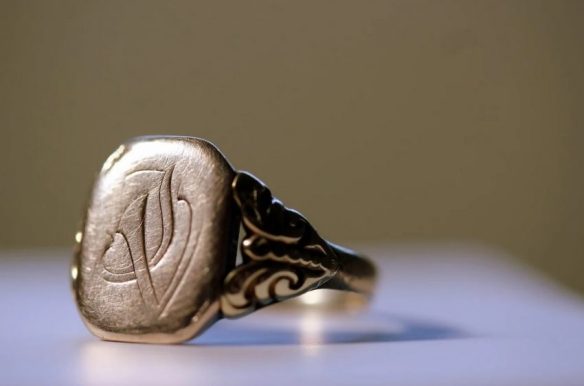 Signet Ring
