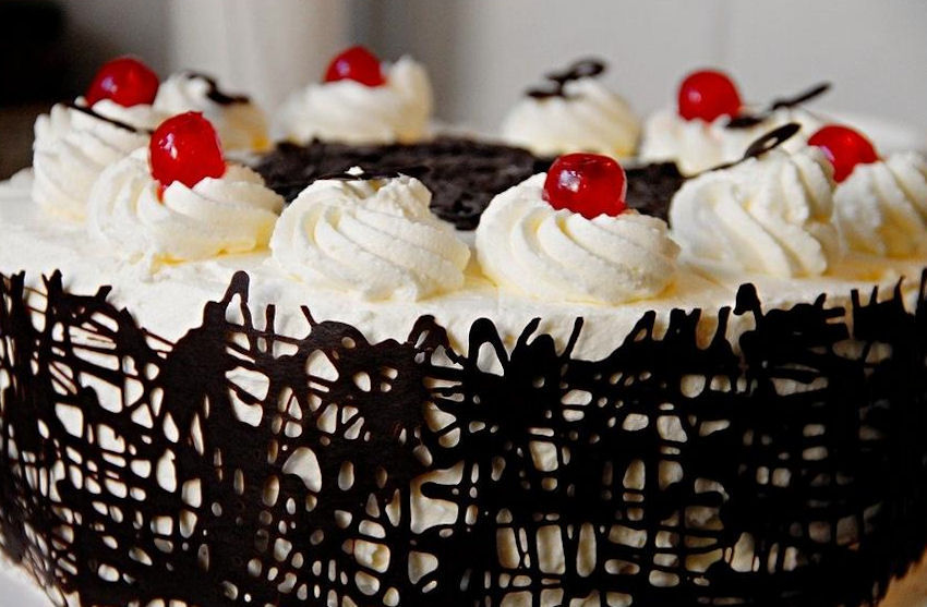 Chocolate Cream Cake