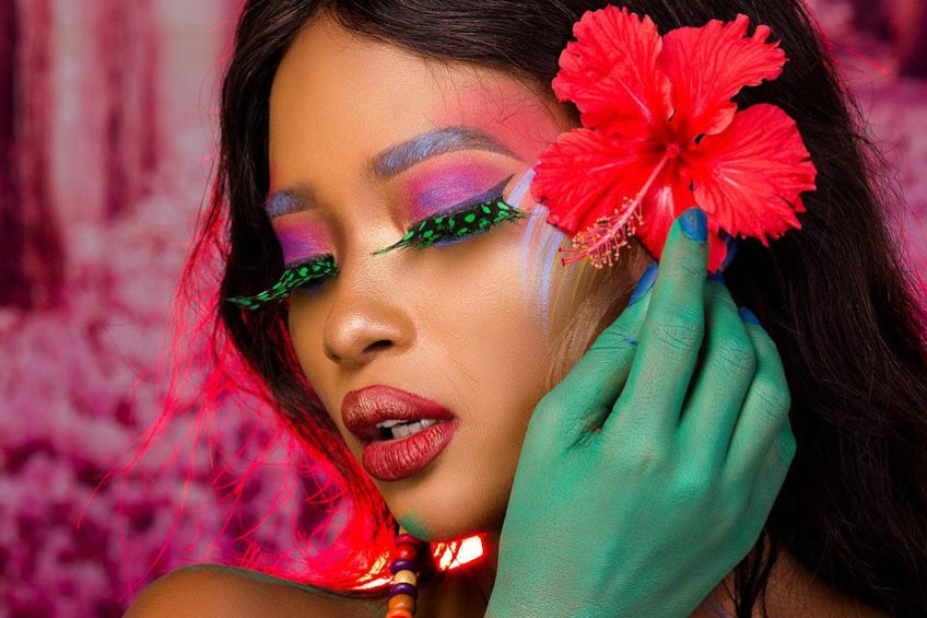 Single Flower Focal Point