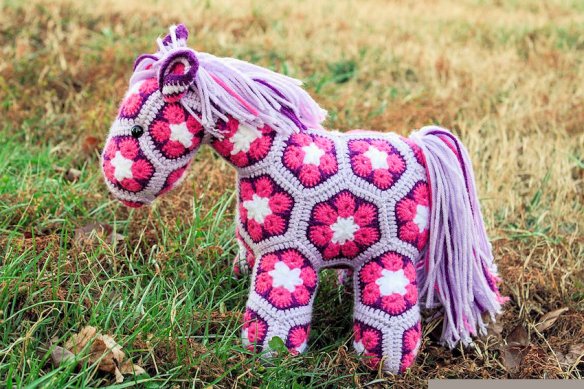 P25 Crocheted Horse