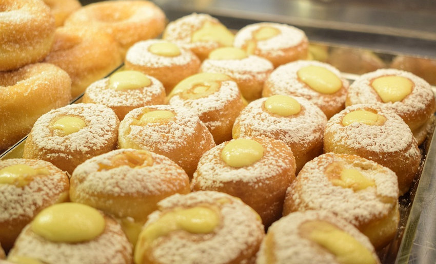 Custard Cream Filled Donuts