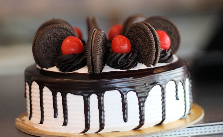 Oreo Choc Cherry Cake