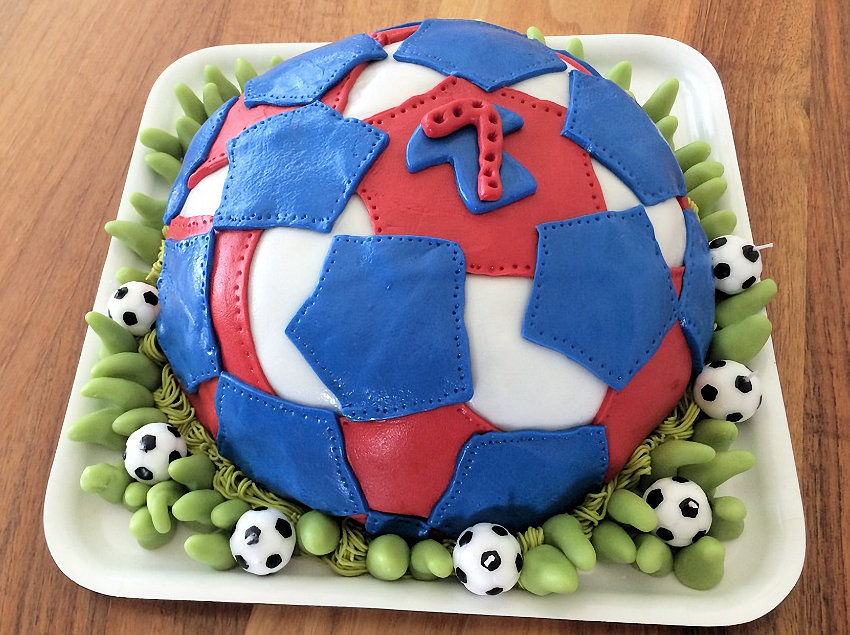 Soccer Ball Cake