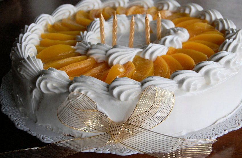 Peaches & Cream Cake