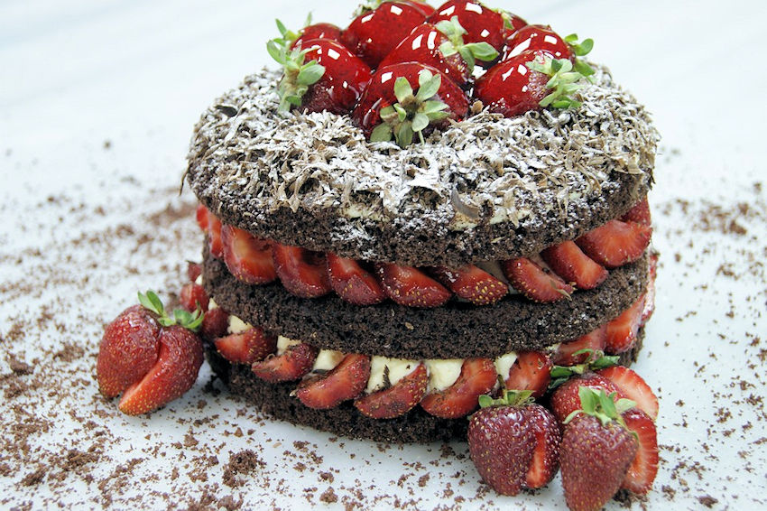 Strawberry Choc Cake