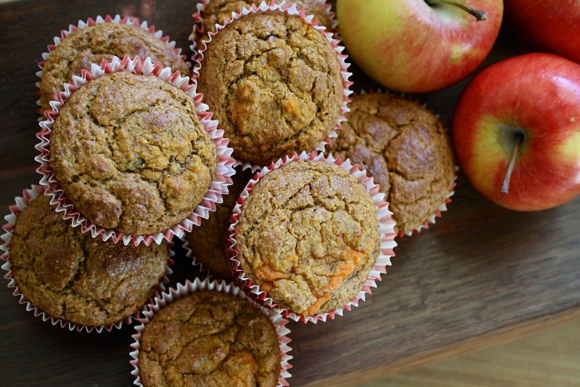 Apple Cheddar Muffins