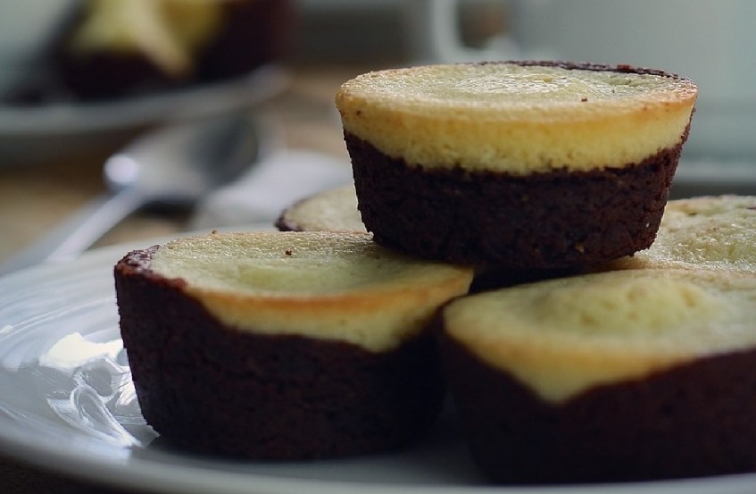 Chocolate Cheese Muffins