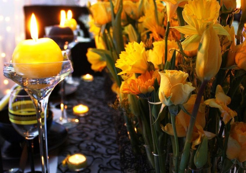 Table Decor Color Theme Red & Gold