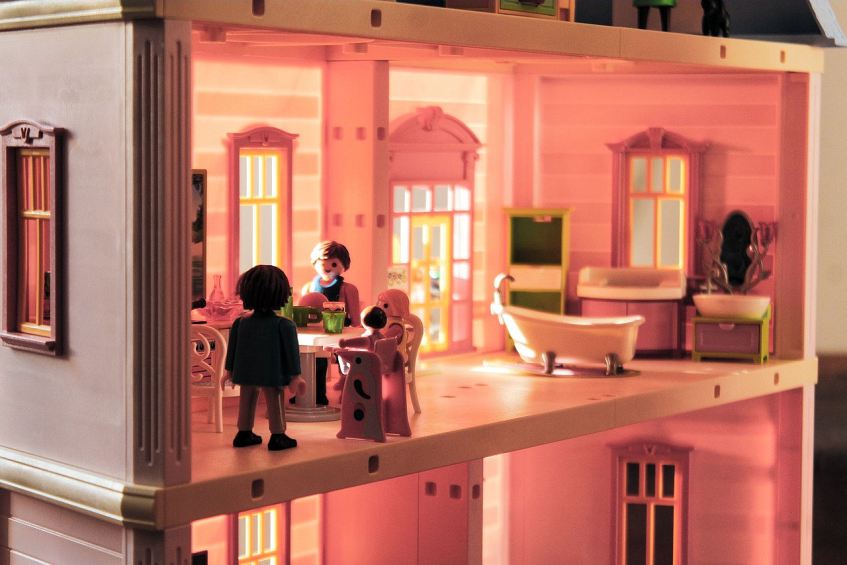 Dollhouse Building
