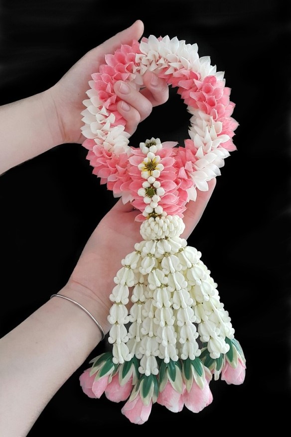 Thai Garland