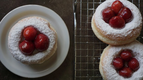 Powdered Sugar Donut with Strawberries
