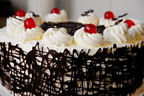 Poured Sugar Latticework